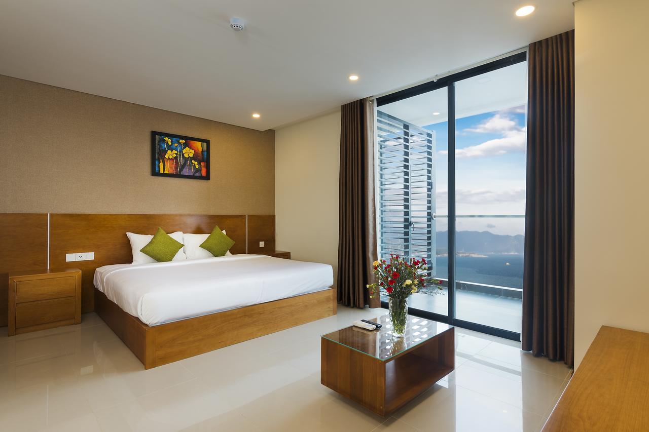 Luxury Holiday Nha Trang Bagian luar foto